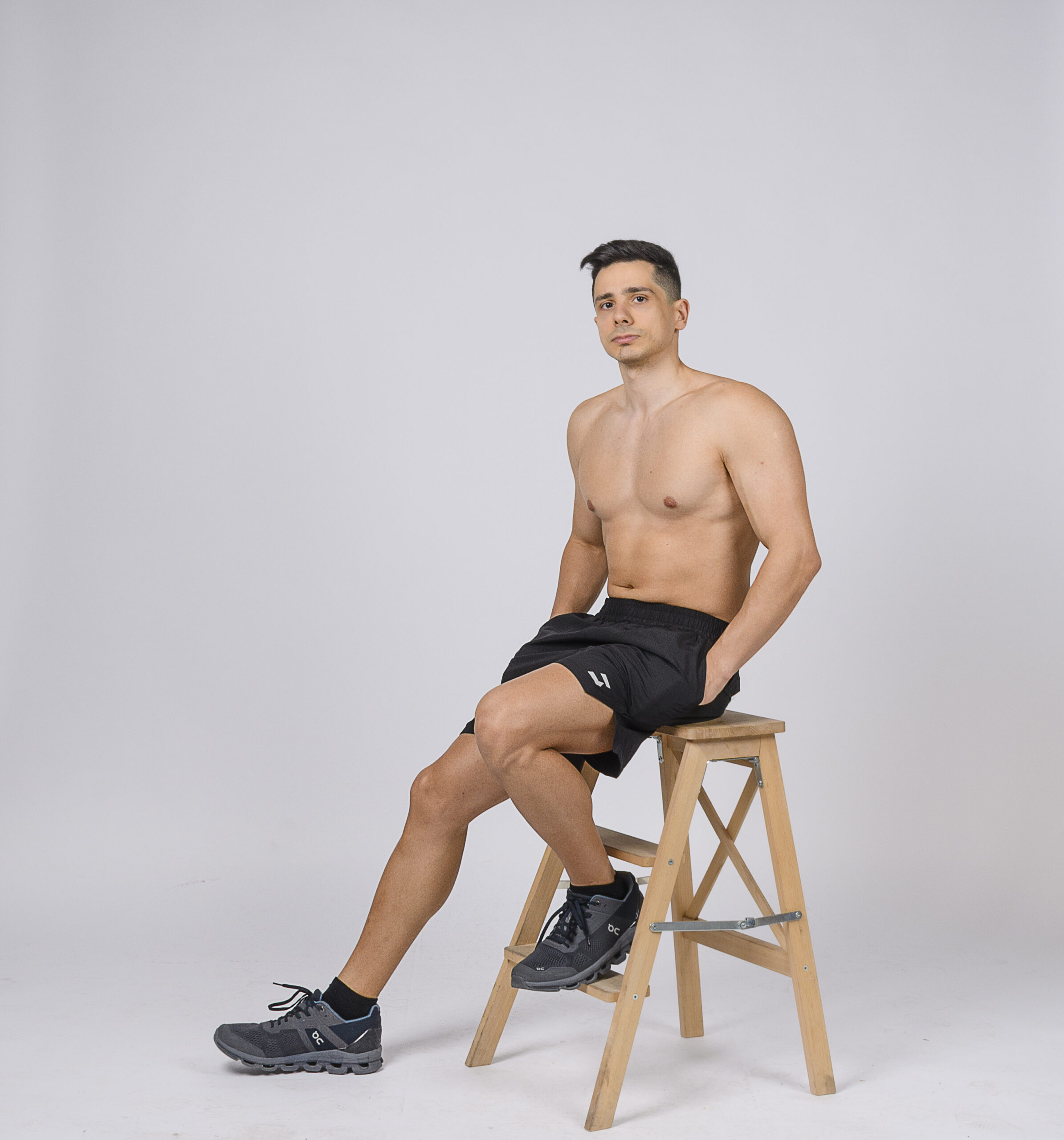 Men's training shorts - Image 3